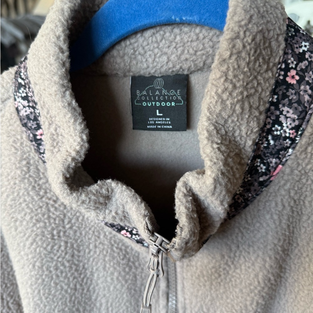 Size L Beige Jacket - Picture 2 of 3